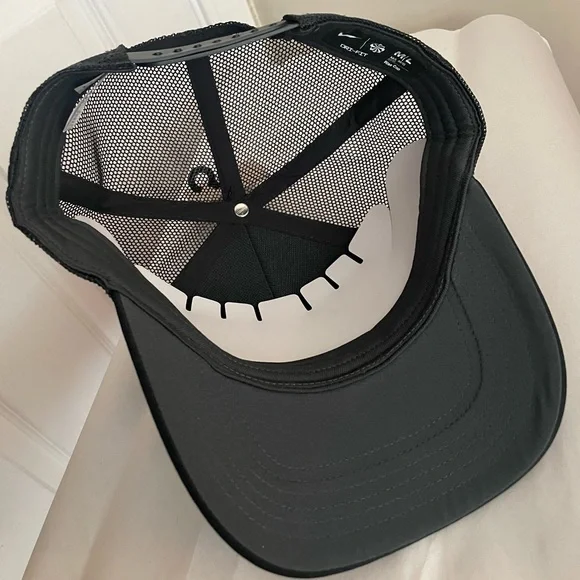 Nike Rise Dri-Fit Trucker Cap Size M/L - Picture 5 of 5